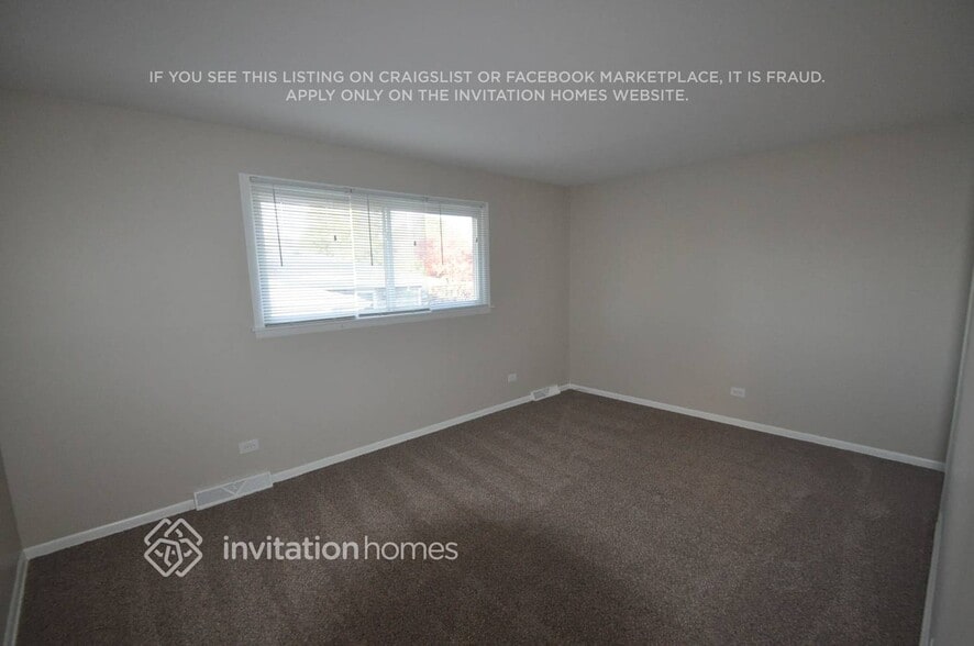 Building Photo - 17342 Oriole Ave