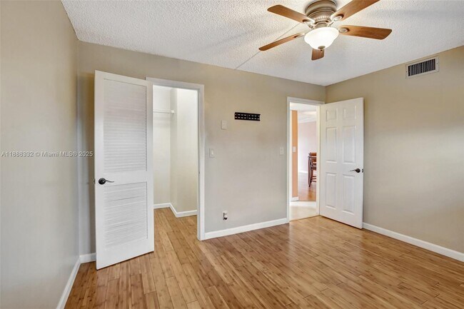 Building Photo - 8980 S Hollybrook Blvd