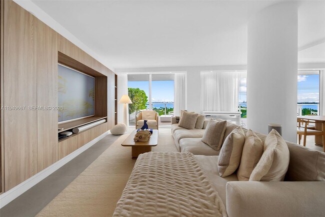 Building Photo - 4250 Biscayne Blvd