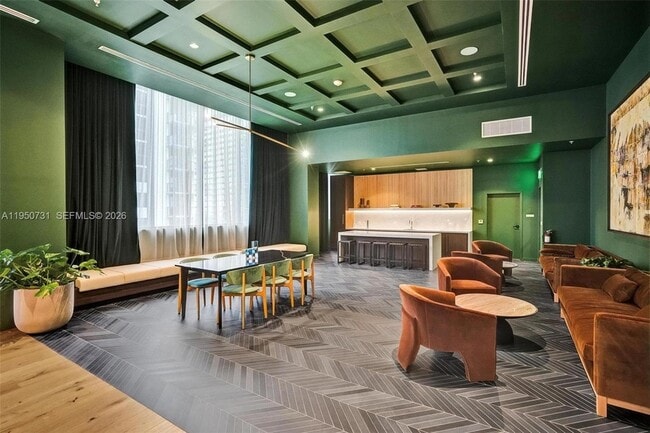 Building Photo - 11 NE 6th St