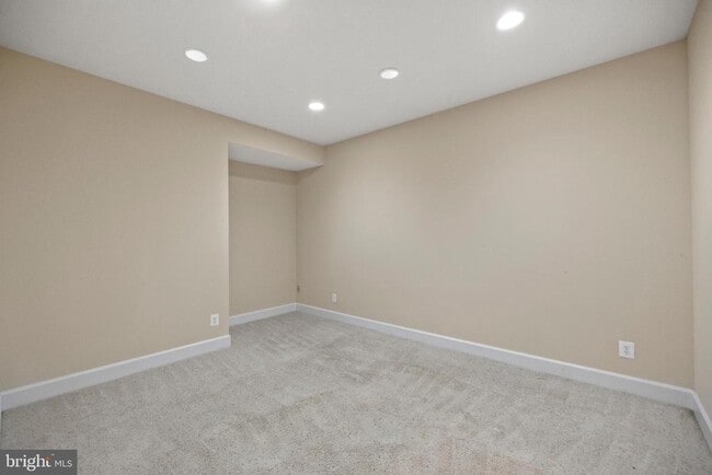 Building Photo - 9401 Old Settle Ct