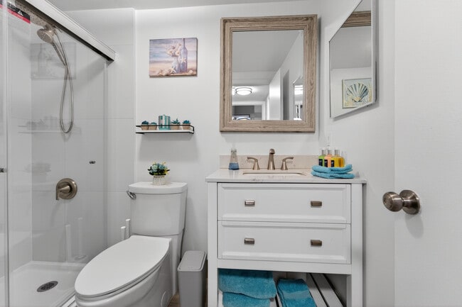 Building Photo - 801 Andrews Ave