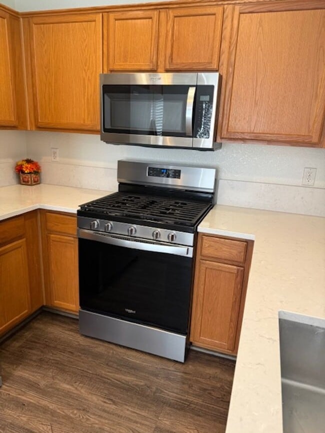 Building Photo - Cozy home in Natomas