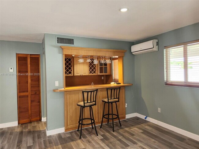 Building Photo - 3620 SW 106th Ave