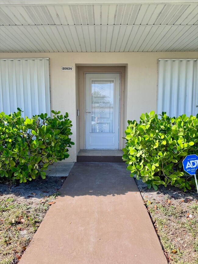 Primary Photo - 20834 Sedgewick Dr