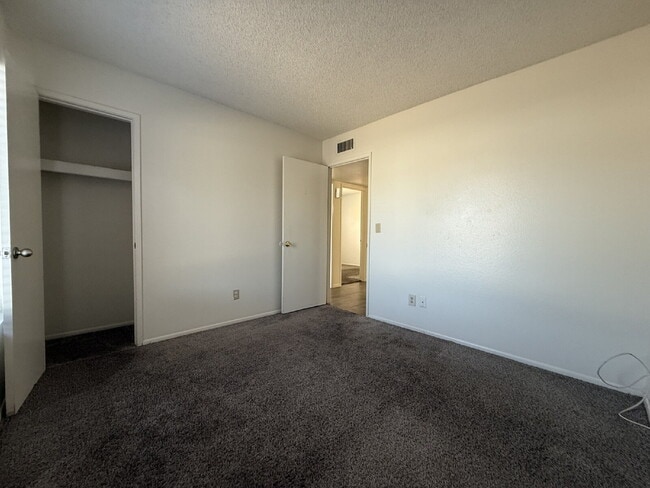 Building Photo - "Charming 4-Bedroom Haven with 2 Baths in ...