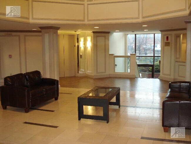 Building Photo - 2 bedroom in Allston MA 02134