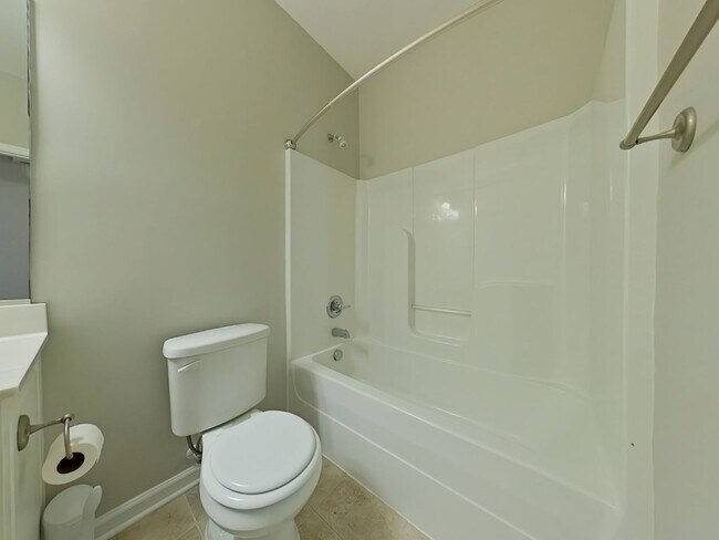 Building Photo - 526 Casey Ct