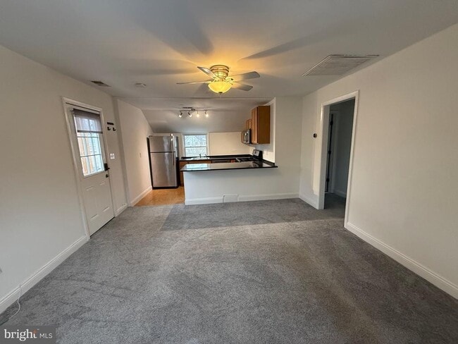 Building Photo - 2616 Arlington Blvd