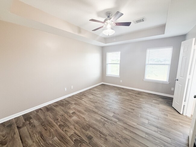 Building Photo - 4422 Park Trail Ln