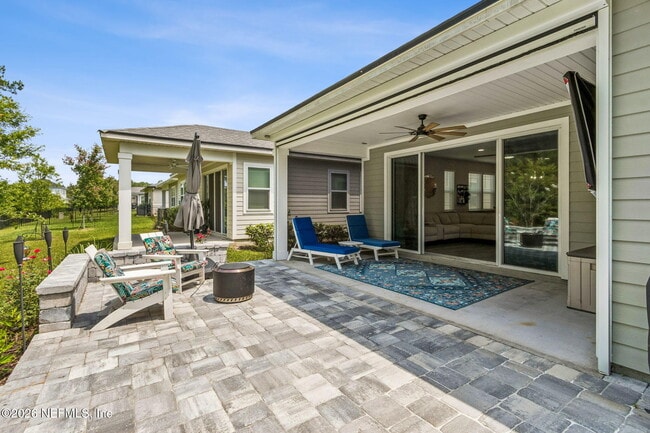 Building Photo - 75573 Blackbird Dr