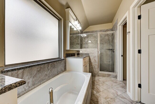 Building Photo - 2300 Bretford Way