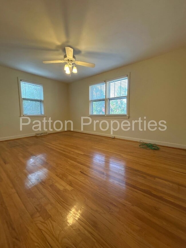 Building Photo - West Columbia Home Available 03-20-26