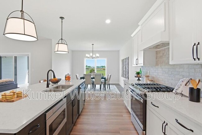 Building Photo - 829 Bushwood Way