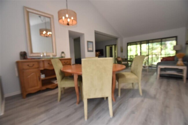 Building Photo - 1657 Brookhouse Cir