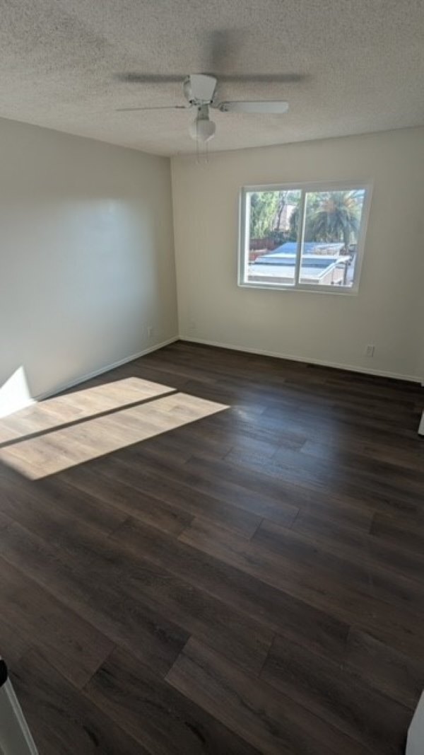 Building Photo - 10420 Commerce Ave