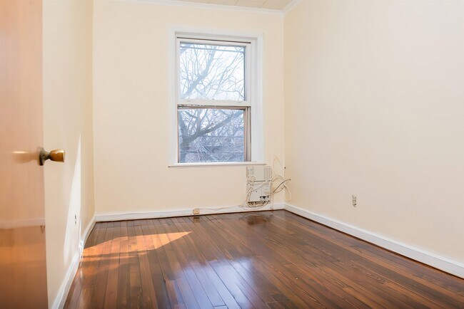 Building Photo - 277 Palisade Ave