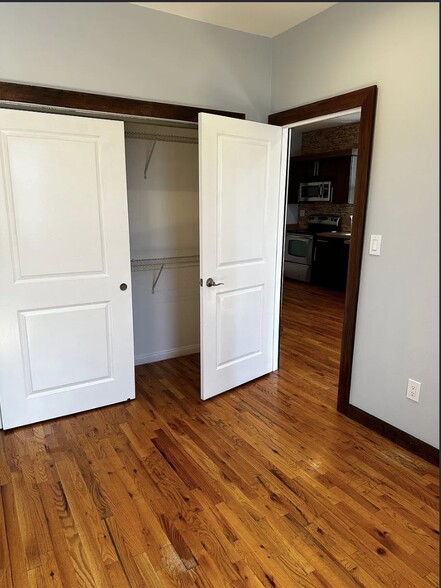 Building Photo - 68 W 19th St