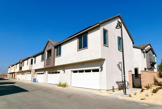 Building Photo - 16670 Rose Petal Wy