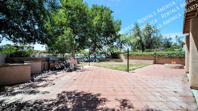 Building Photo - 15352 S Camino Agua Azul