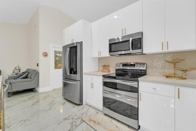 Building Photo - 4112 NW 58th Dr