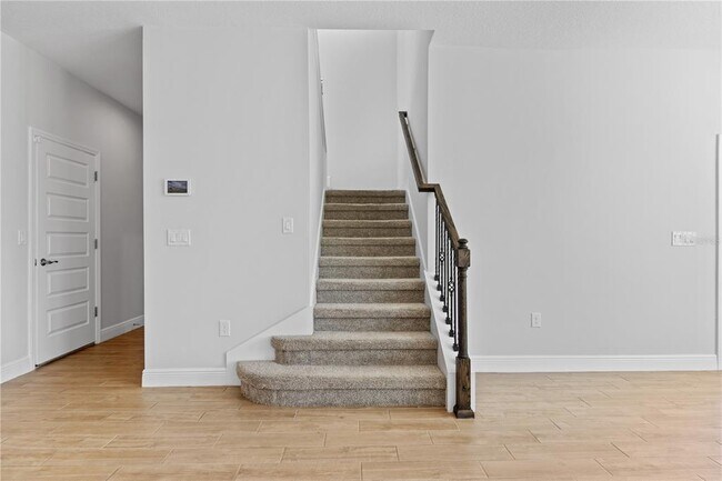 Building Photo - 15537 Mango Isle St