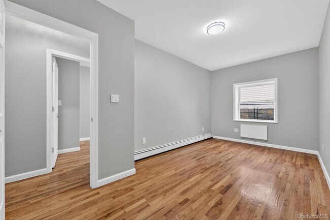 Building Photo - 315 E 163rd St