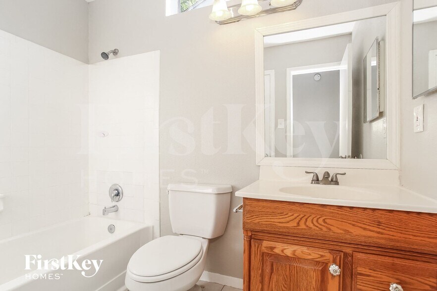 Building Photo - 11537 Springshire Dr