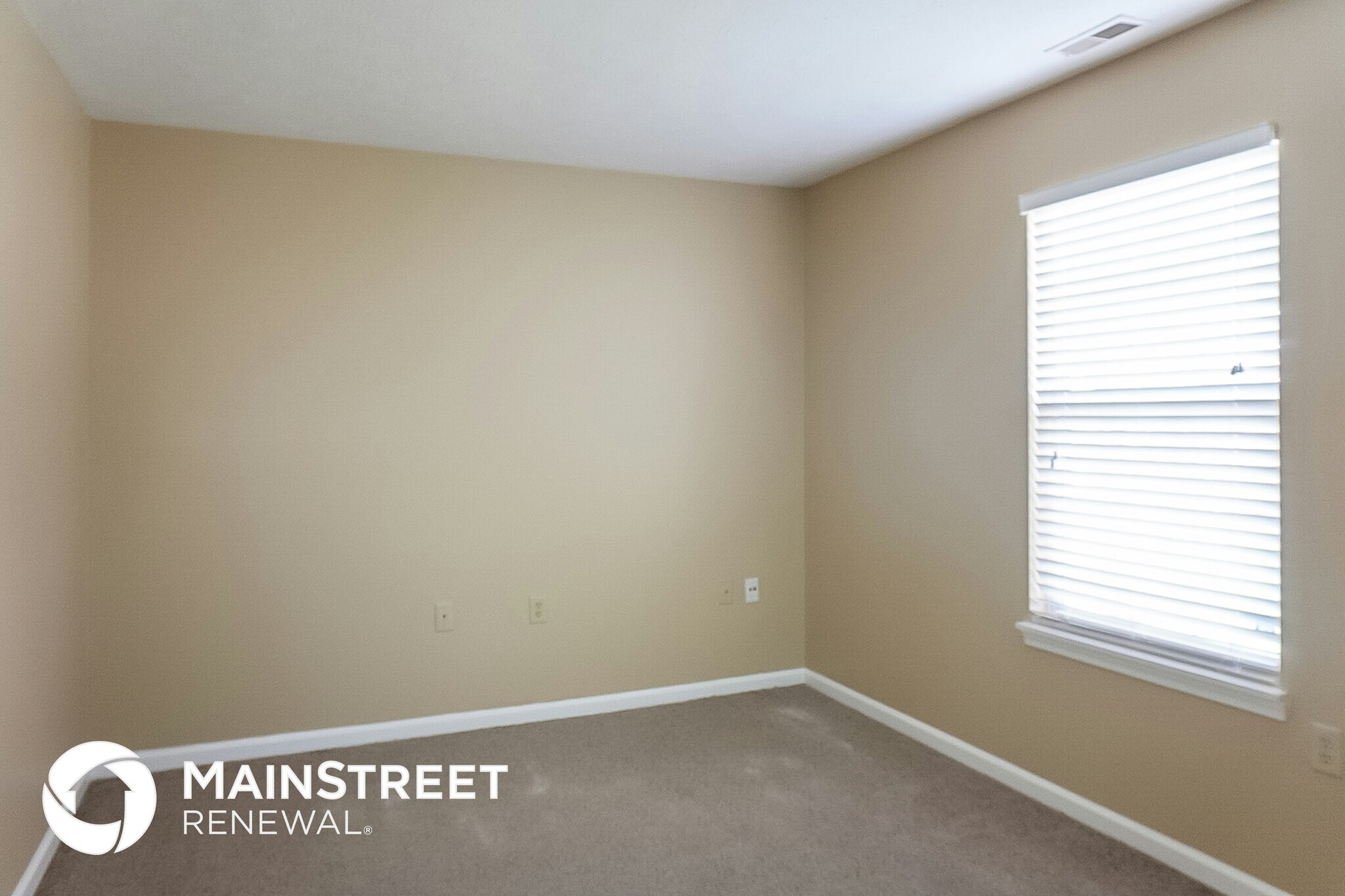 Building Photo - 2245 Valley Creek E Ln