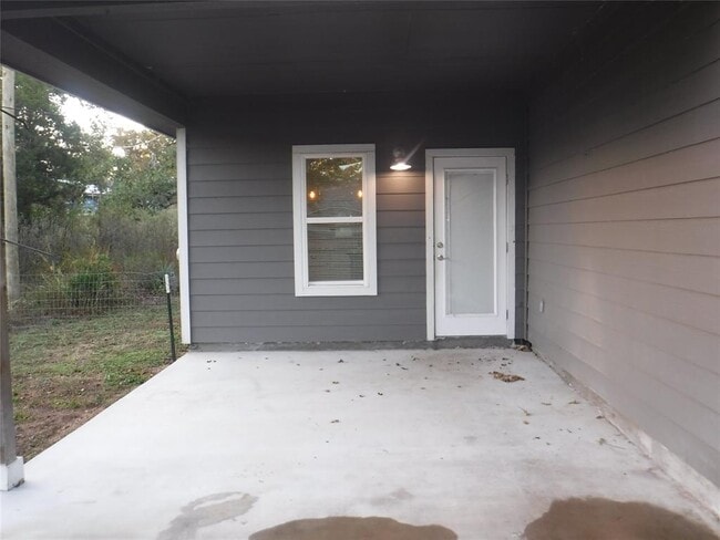 Building Photo - 1633 Cree Trail