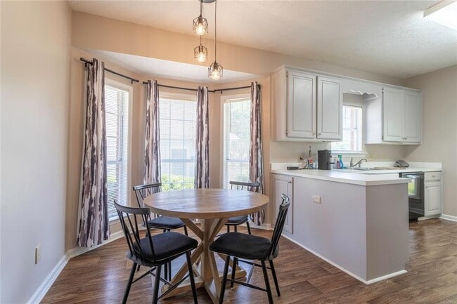 Building Photo - 1855 Brookstone Dr