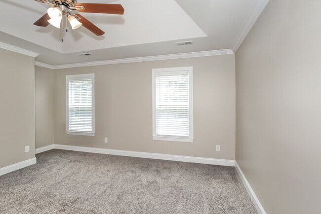 Building Photo - 4504 Stephen Oaks Way