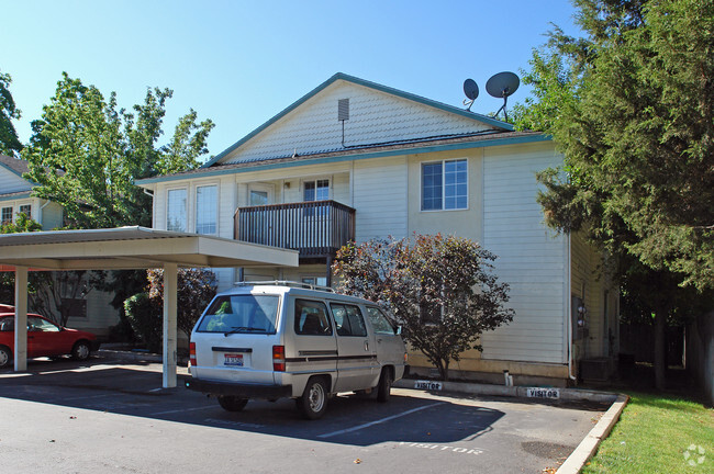 Building Photo - 1887 W Overland Rd
