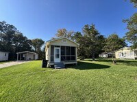 Building Photo - 2-Bedroom 1-Bath Home on Sunshine Rd.