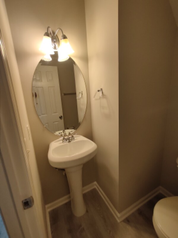 Building Photo - 289 Silver Ridge Dr