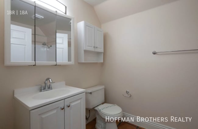 Building Photo - 227 16th St