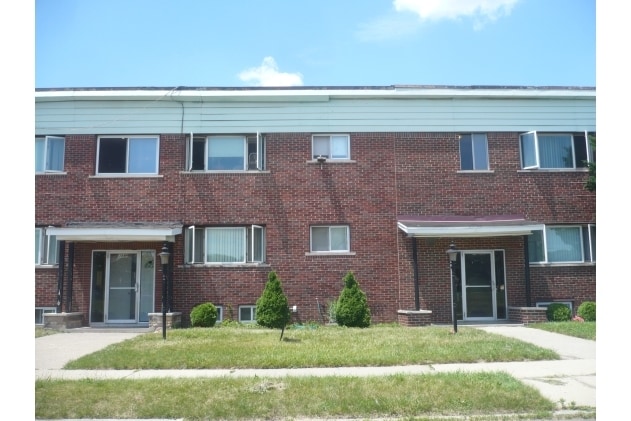 Primary Photo - Roseridge Apartments