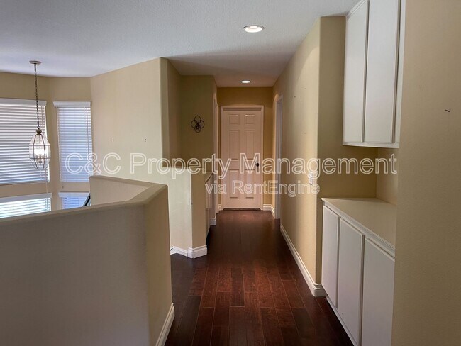 Building Photo - 30364 Falcon Point Ct