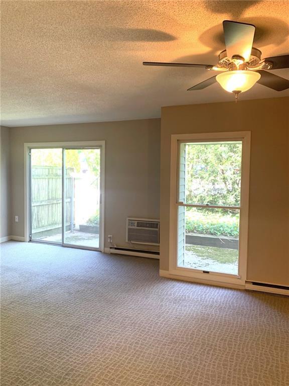 Building Photo - 388 S Main St