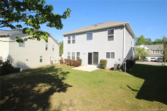 Building Photo - 142 Steel Hopper Way