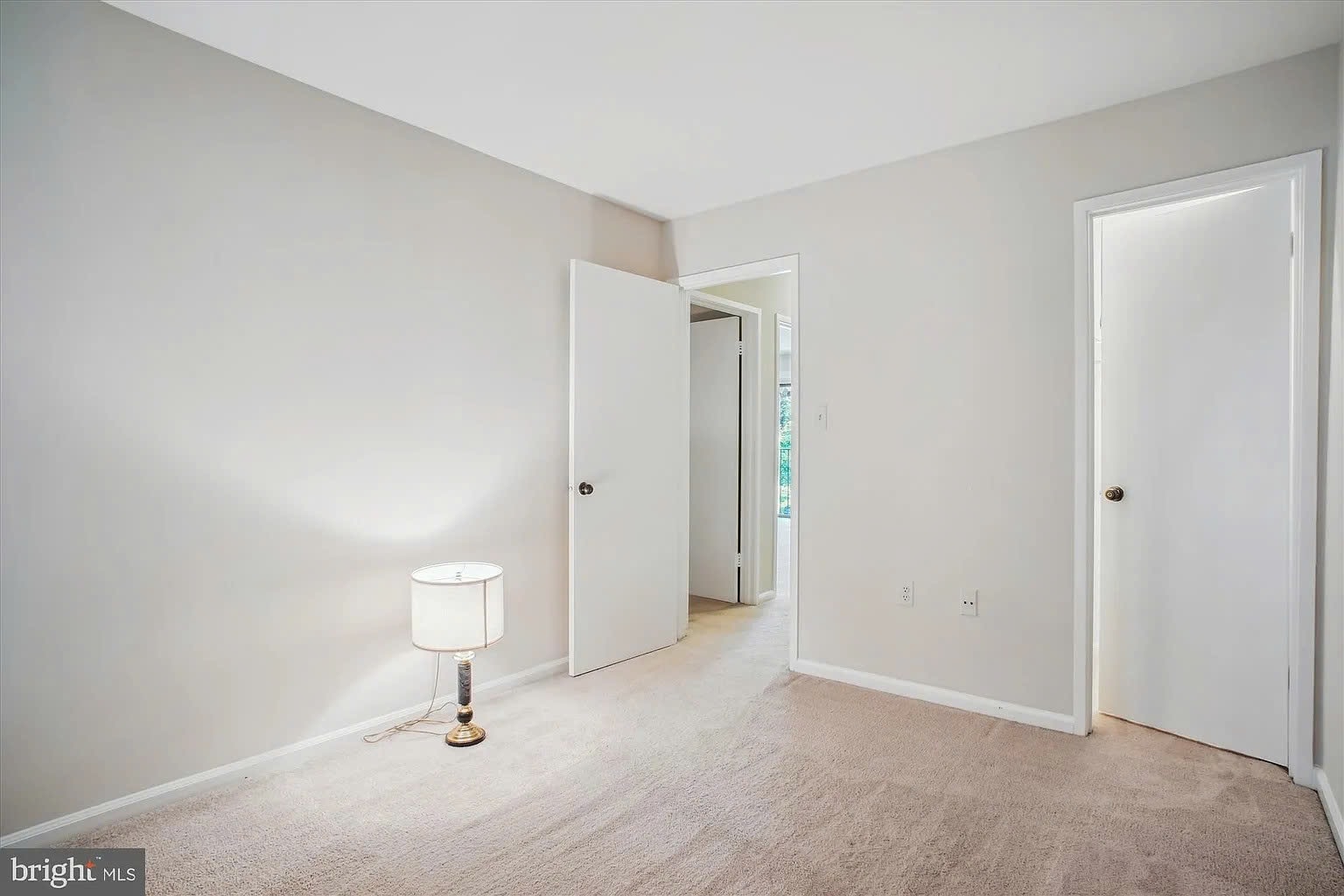 Building Photo - 4902 Sauquoit Ln
