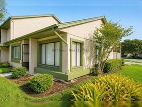 Building Photo - 2-Bed, 2-Bath Condo in Meadowood Community Temple Terrace