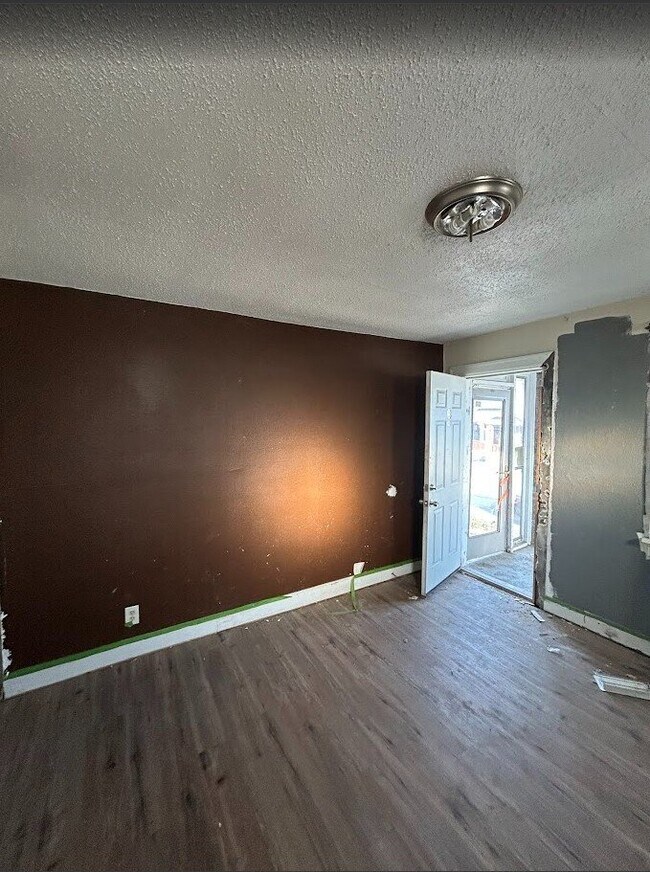 Building Photo - 8315 Eton Pl
