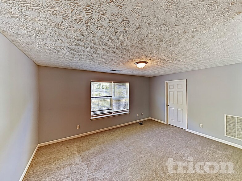 Building Photo - 5413 Wicklander Dr