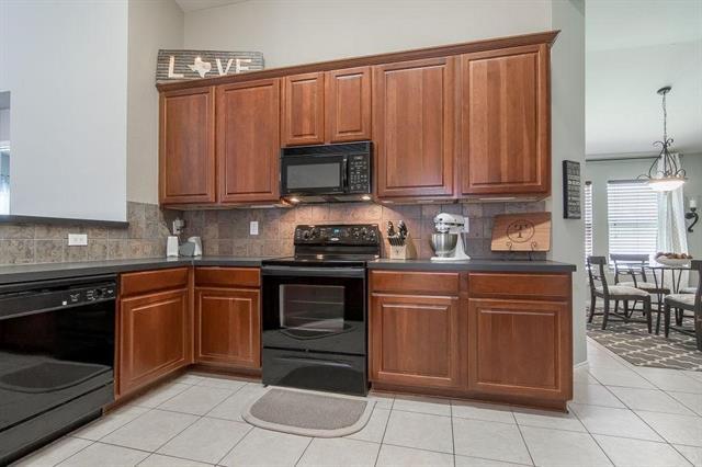 Building Photo - 5313 Comanche Wells Dr