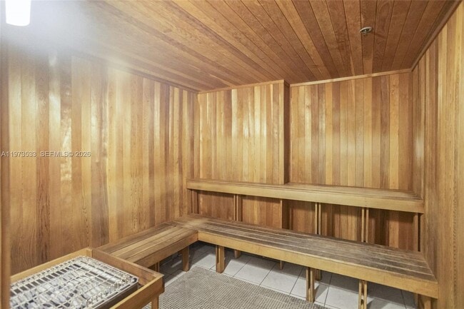 Building Photo - 1830 Radius Dr