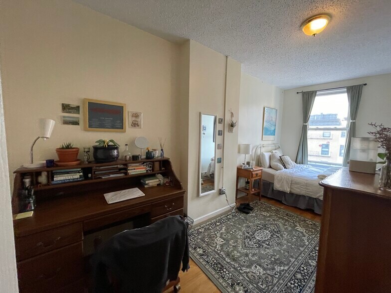 Building Photo - 588 Columbus Ave