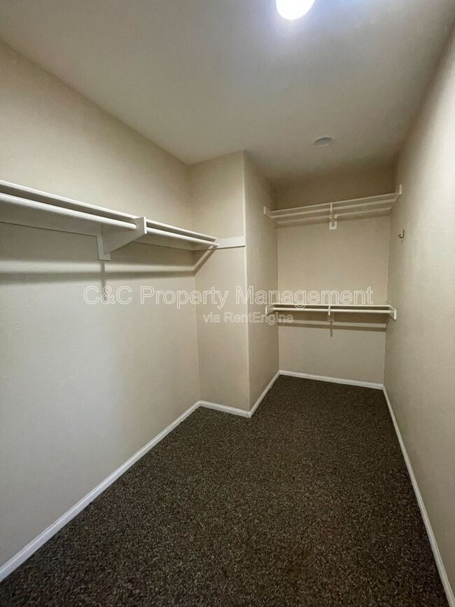 Building Photo - 389 Kentucky Ave