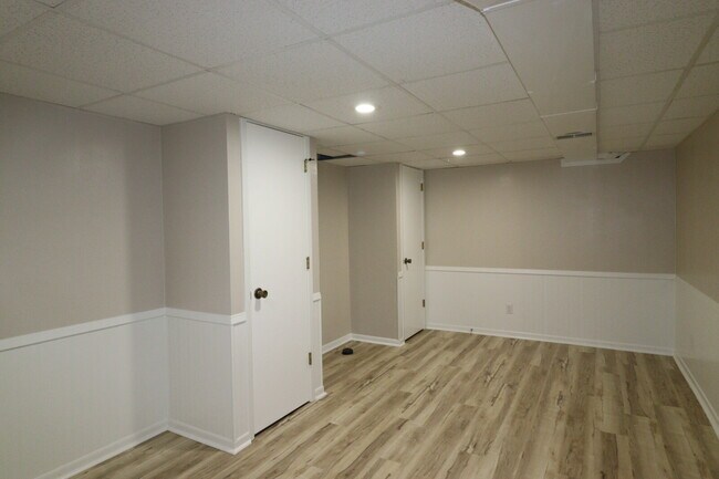 Building Photo - Nice 3 Bedroom Ranch in Appleton