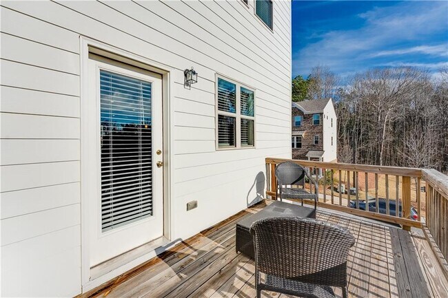 Building Photo - 1634 Halbrook Pl SW